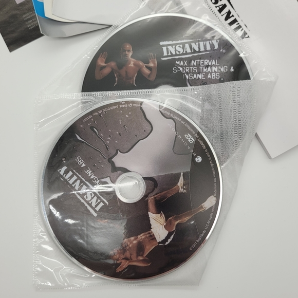 BEACHBODY | Insanity workout DVD set - Picture 16 of 16